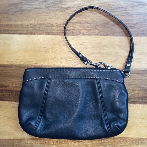 Coach - Wristlet Black w/ Purple Silky Inside Lining - Picture 4 of 8